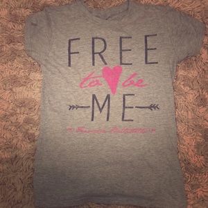FREE TO BE ME T-SHIRT